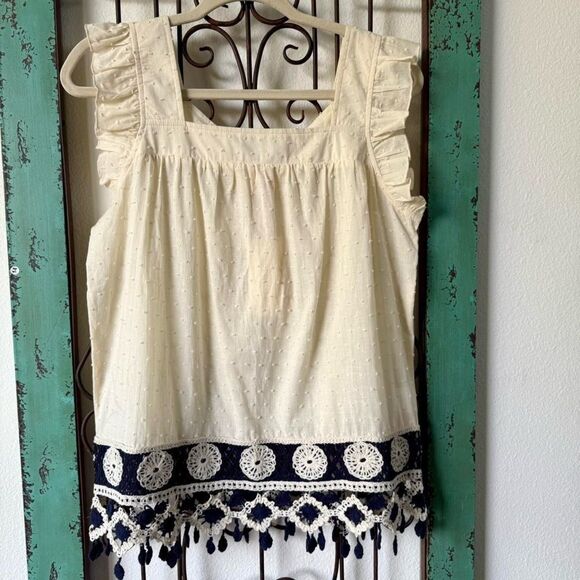 Summer top by Solitaire, gauze and contrasting blue decorative embroidery. - Picture 2 of 8